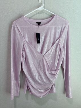 NWT Express Fitted Shine Lightweight Crew Neck Faux Wrap Front Tee Large